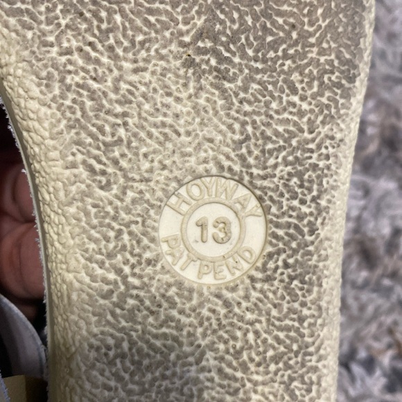 Hoyway Sun San Sufer metallic gold sandals, size 13 - Picture 7 of 8